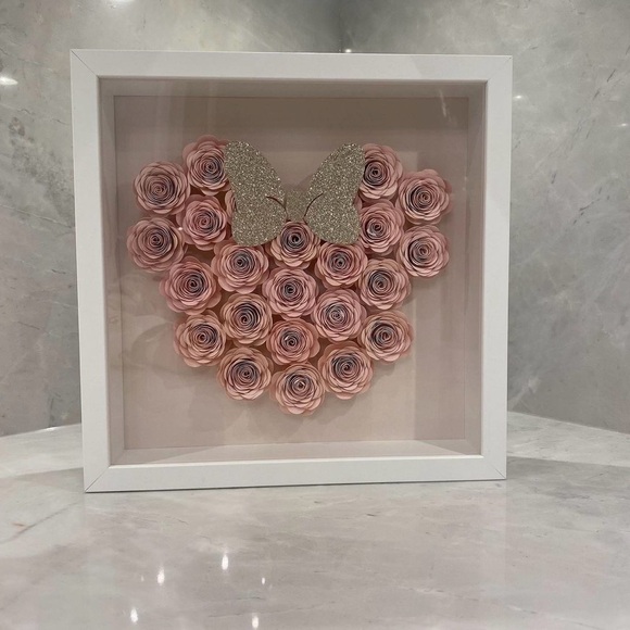 Minnie Mouse Floral shadow box - Picture 1 of 1